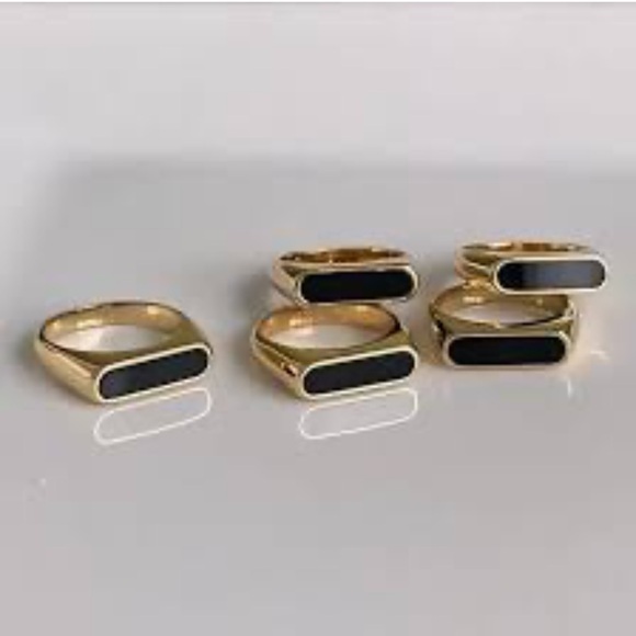 Dainty ring 316L Stainless Steel High Polish Onyx Signet Ring - Picture 8 of 12